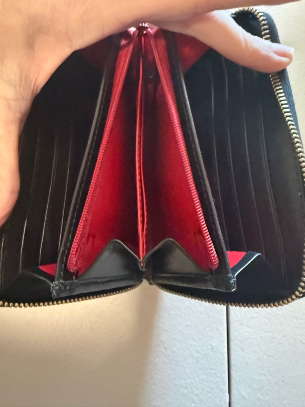 Dooney & Bourke Black and Cream Zebra accordion Compact Wallet with Logo Plaque - Picture 7 of 12